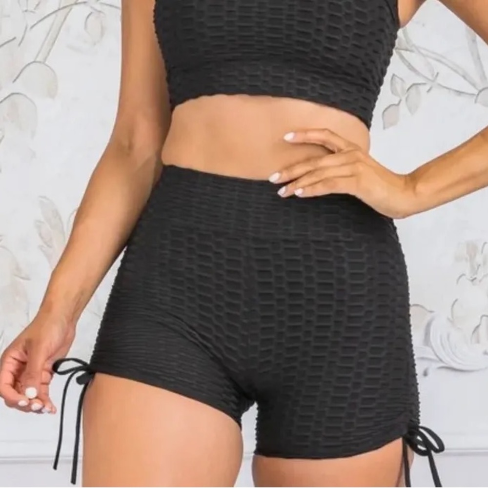 Show it Off Shorts